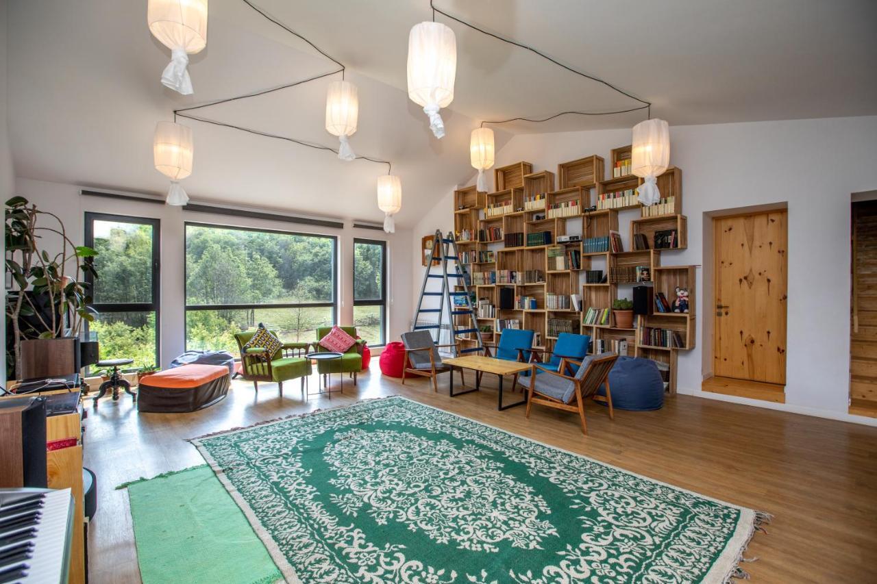 Vardeni Guesthouse Hrazdan Bagian luar foto
