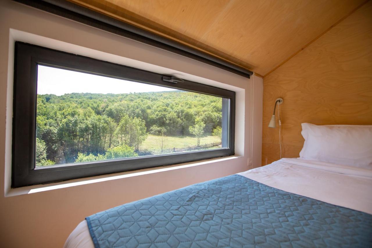 Vardeni Guesthouse Hrazdan Bagian luar foto