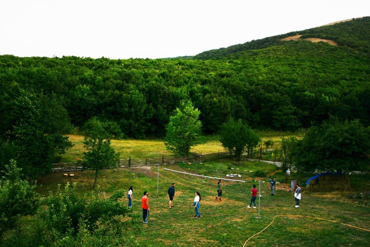 Vardeni Guesthouse Hrazdan Bagian luar foto